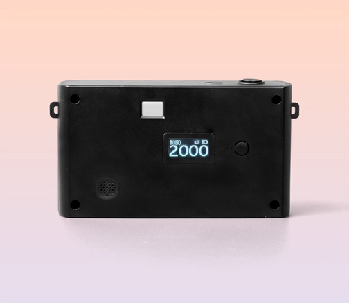 Digital-Camera-Retro_2000
