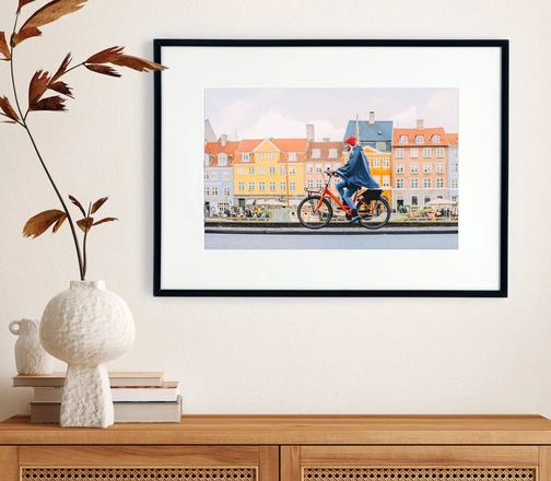 SCHEDA-PRODOTTO-Cornice-da-muro_ambient-Photosì